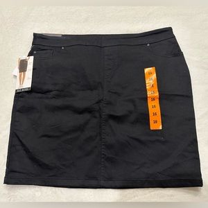 NWT - S.C. & CO - Tummy Control Skirt - Black - Size 16